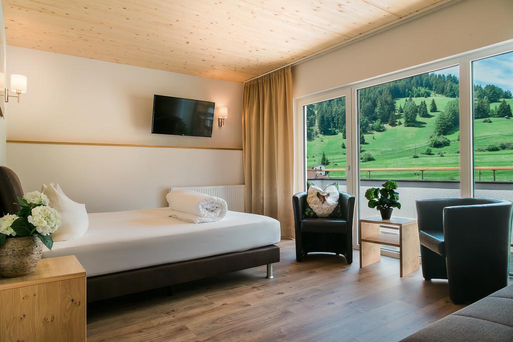 Alpenhotel Regina Nauders Bagian luar foto